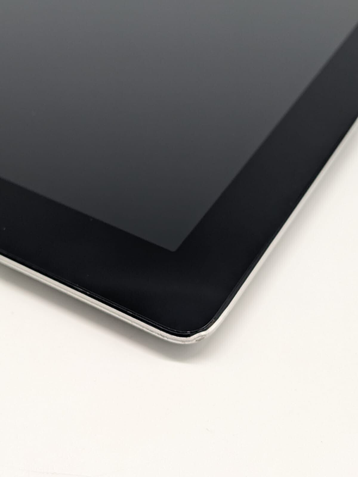 Apple iPad 2 A1395 16GB IOS Silber Tablet | TEILESPENDER