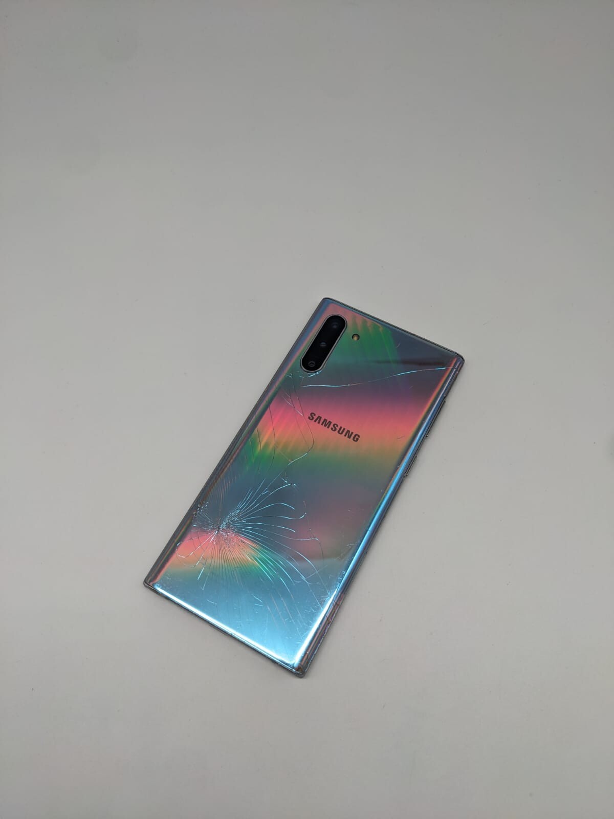 Samsung Galaxy Note10 SM-N970F/DS Silber Teilespender | LÄDT/STARTET NICHT