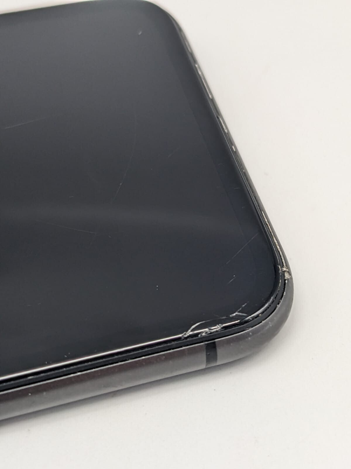 Apple Iphone 11 A2221 Schwarz Ersatzteile Teilespender | DEFEKT