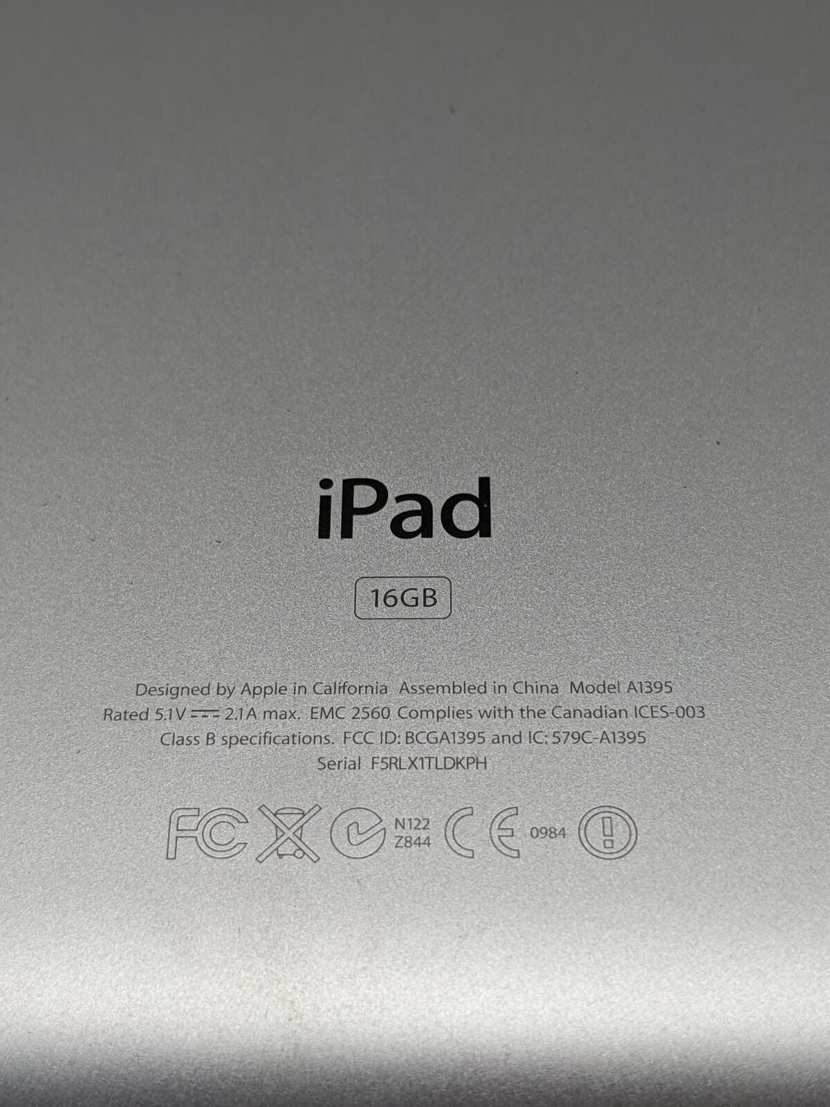 Apple iPad 2 A1395 16GB IOS Silber Tablet | TEILESPENDER