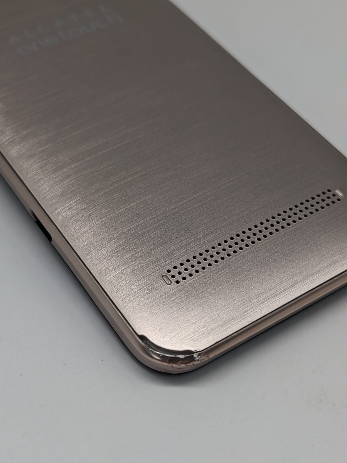 Alcatel OneTouch 2012G Gold Seniorenhandy | OHNE SIMLOCK