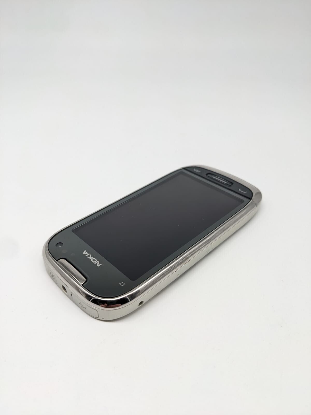 Nokia C7-00 RM-675 8GB Frosty Metal | SIMSLOT DEFEKT.
