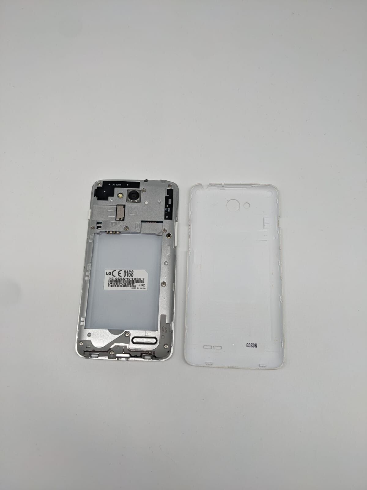LG L90 D405 Weiß Smartphone Teilespender Ersatzteile | LÄDT/STARTET NICHT