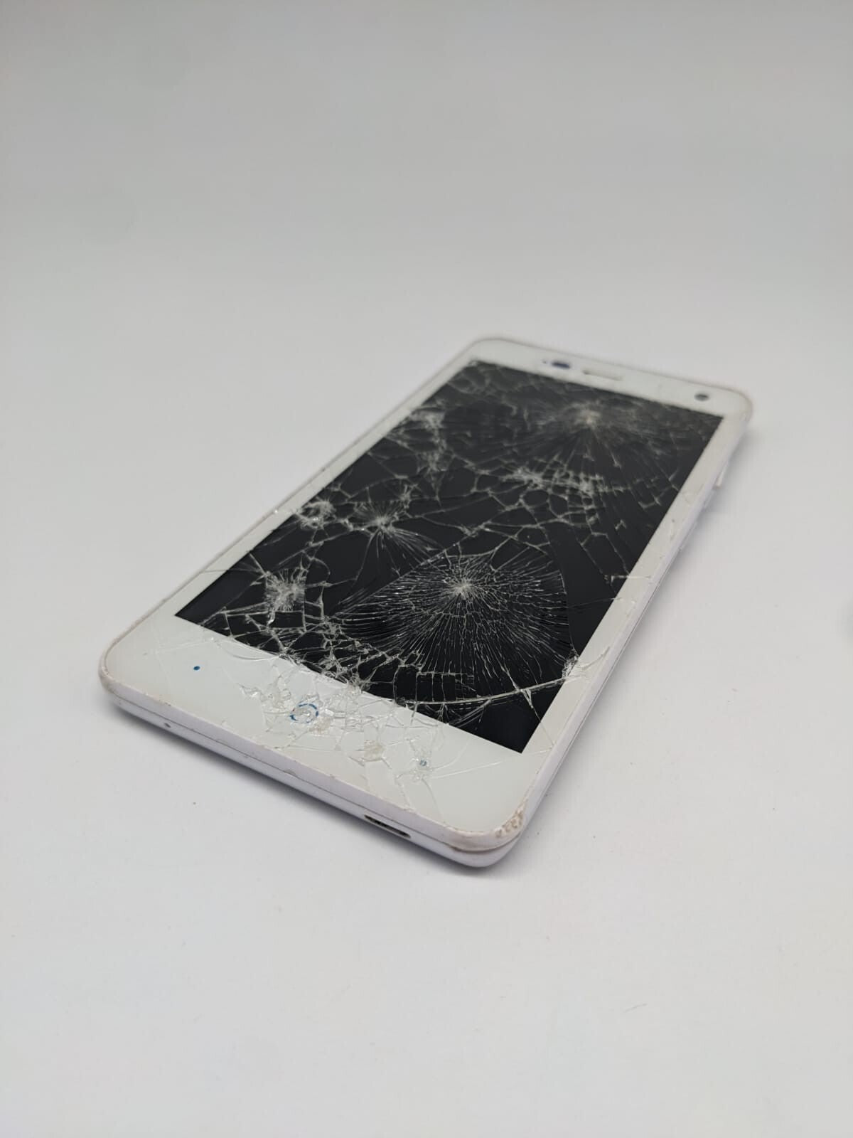 ZTE Blade L3 Weiß Smartphone Teilespender Ersatzteile | OHNE AKKU | UNGETESTET
