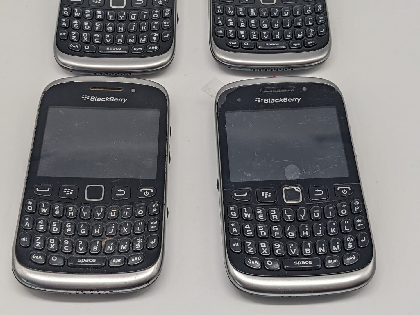 4x Blackberry Curve 9320 QWERTY Schwarz | OHNE AKKU | UNGETESTET