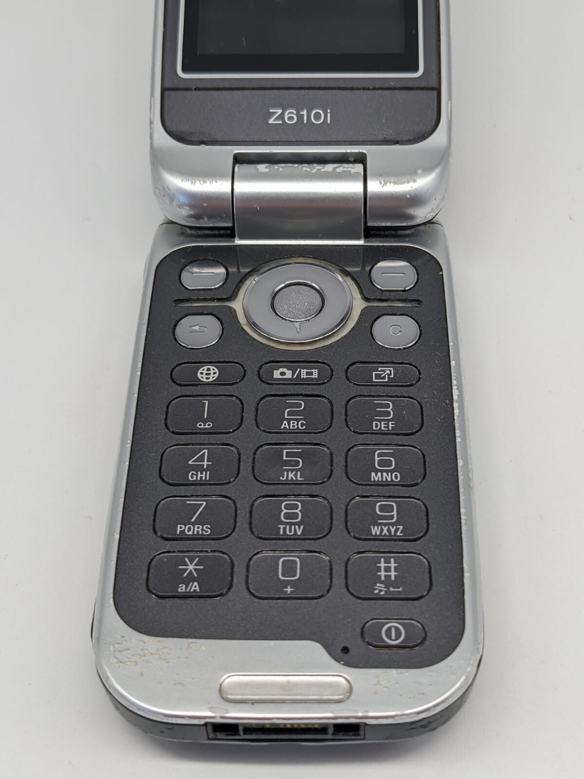 Sony Ericsson Z610i Grau Klapphandy | OHNE AKKU | OHNE SIMLOCK
