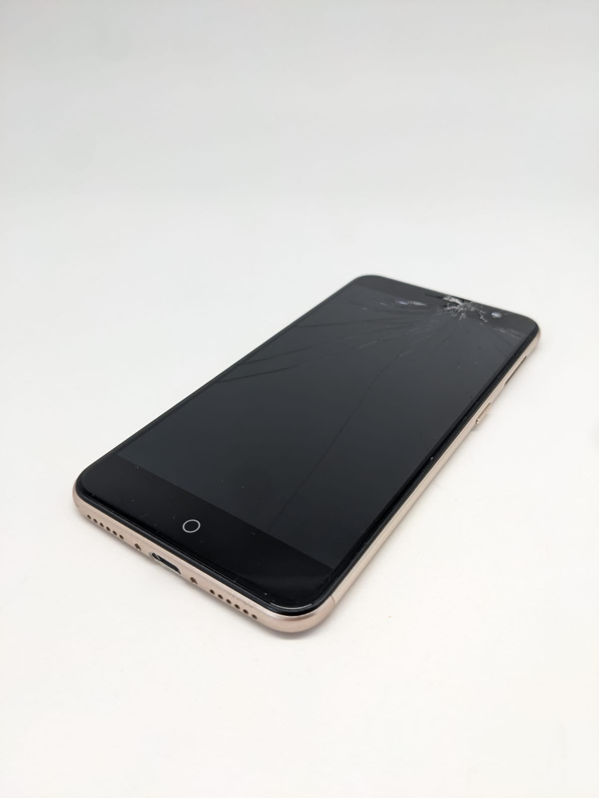 ZTE Blade V7 Silber Smartphone Teilespender | DISPLAYSCHADEN