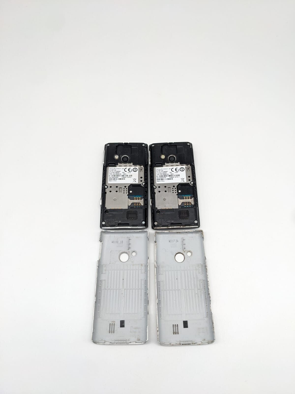2x Sony Ericsson Hazel J20i Schwarz Handy | OHNE AKKU | UNGETESTET