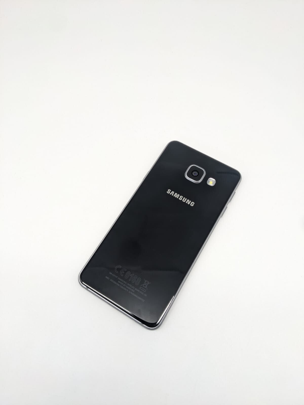 Samsung Galaxy A3 2016 SM-A310F 16 GB Schwarz | BAUT KEIN NETZ AUF