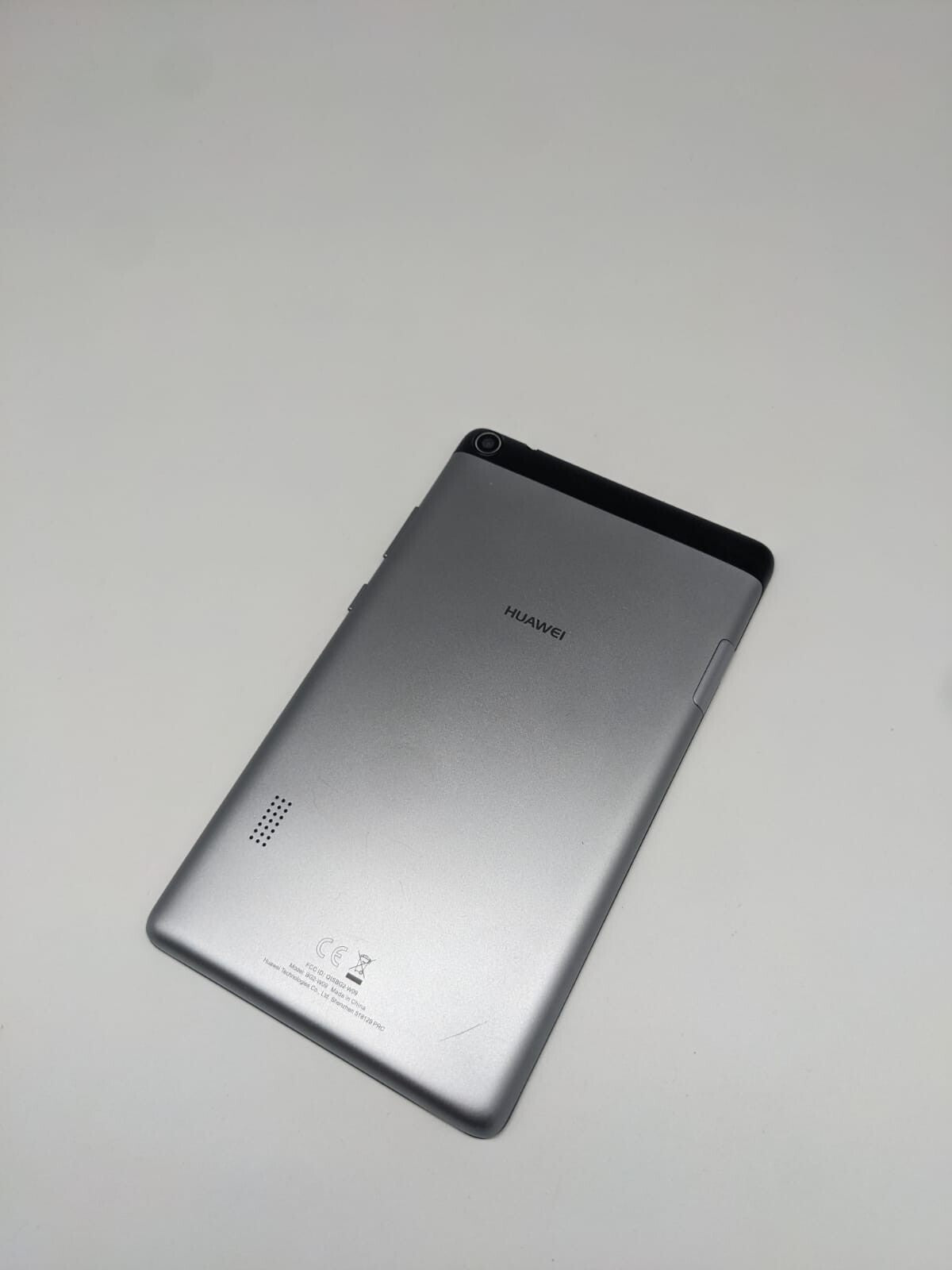 Huawei MediaPad T3 7 Schwarz 8 GB Tablet | VOLL FUNKTIONSFÄHIG | DISPLAYRISS