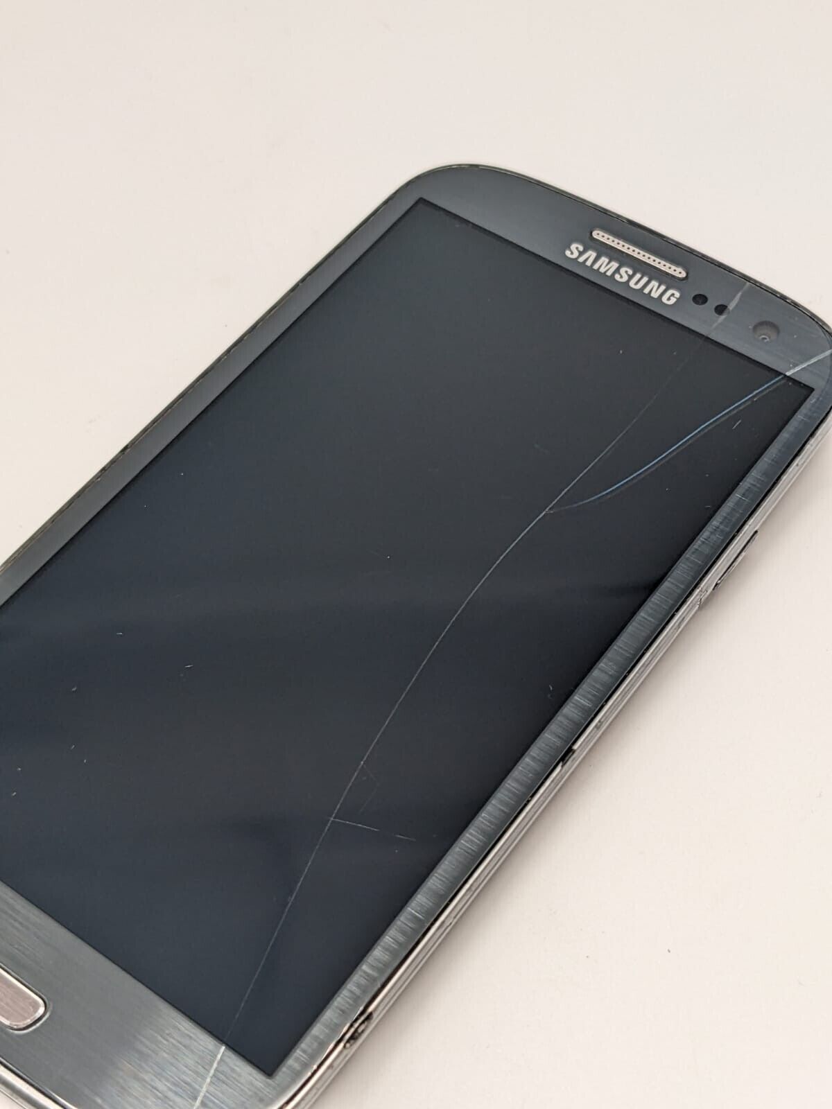 Samsung Galaxy S3 LTE GT-I9305 16GB Grau | OHNE AKKU | OHNE SIMLOCK