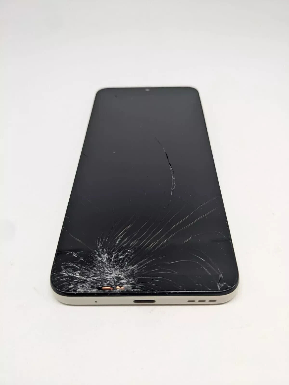Motorola Moto E13 Bastler Teilespender Ersatzteile | STARTET | DISPLAY DEFEKT