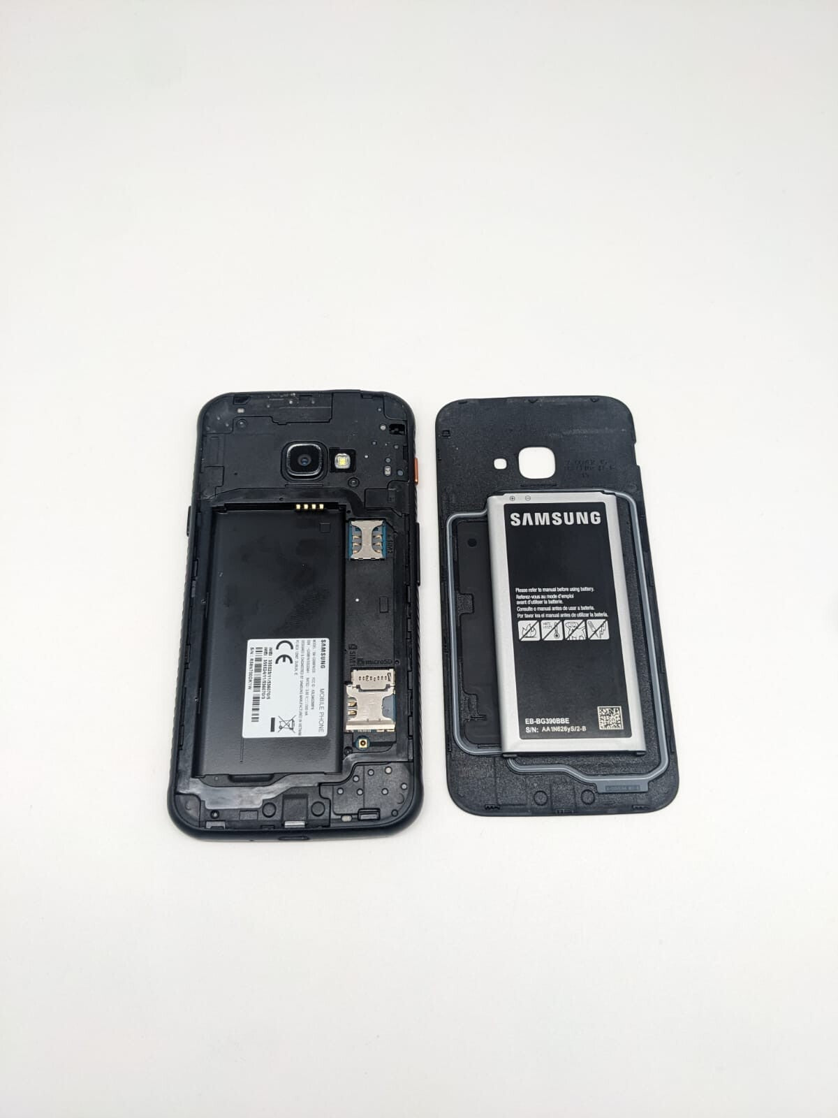 Samsung Galaxy Xcover 4S 32GB SM-G398FN/DS Schwarz Smartphone | OHNE SIMLOCK