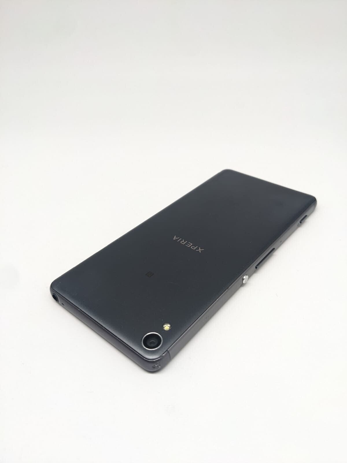 Sony Xperia XA F3111 Schwarz Teilespender Ersatzteile | LÄDT/STARTET NICHT