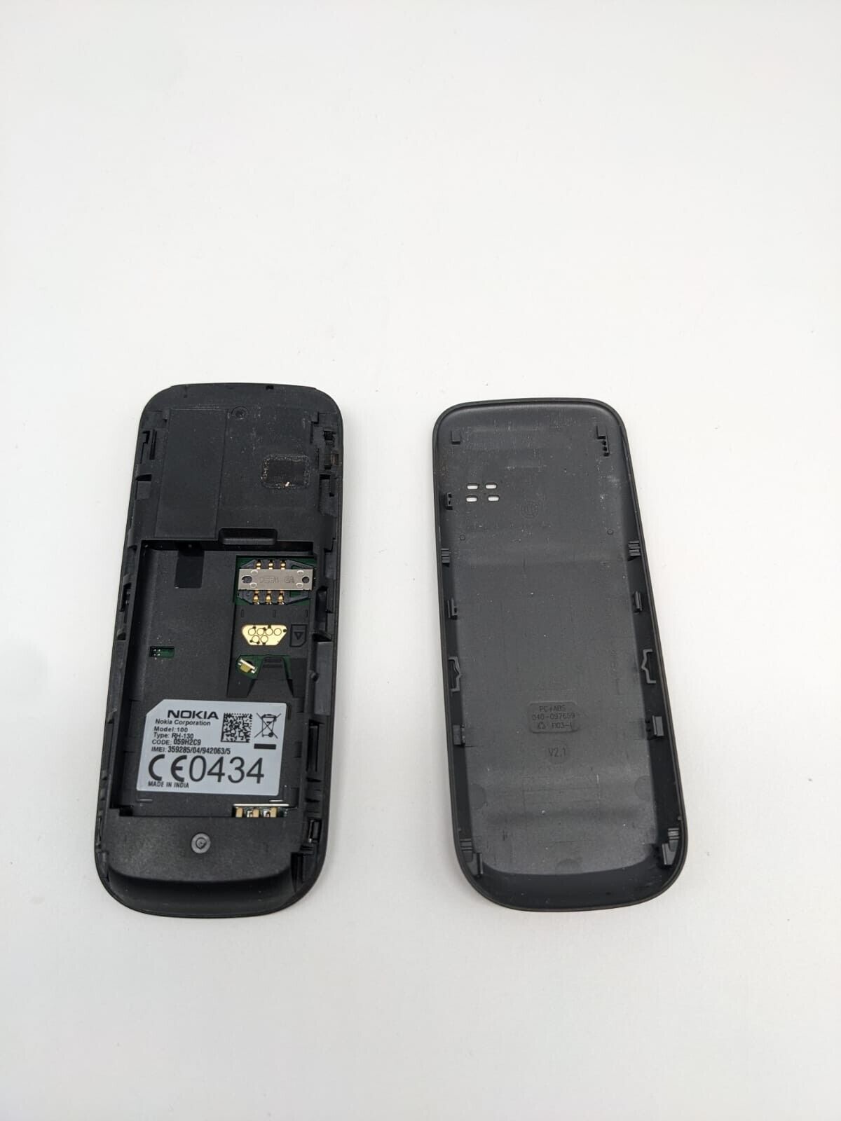 Nokia 100 RH-130 Schwarz Handy  | OHNE AKKU | OHNE SIMLOCK | VOLL FUNKTIONSFÄHIG