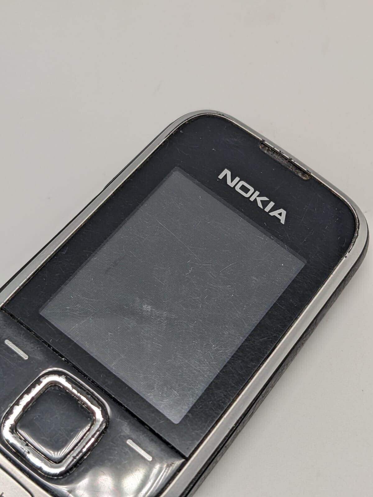 Nokia 2330c-2 RM-512 Schwarz Silber | OHNE AKKU | OHNE SIMLOCK | FUNKTIONIERT