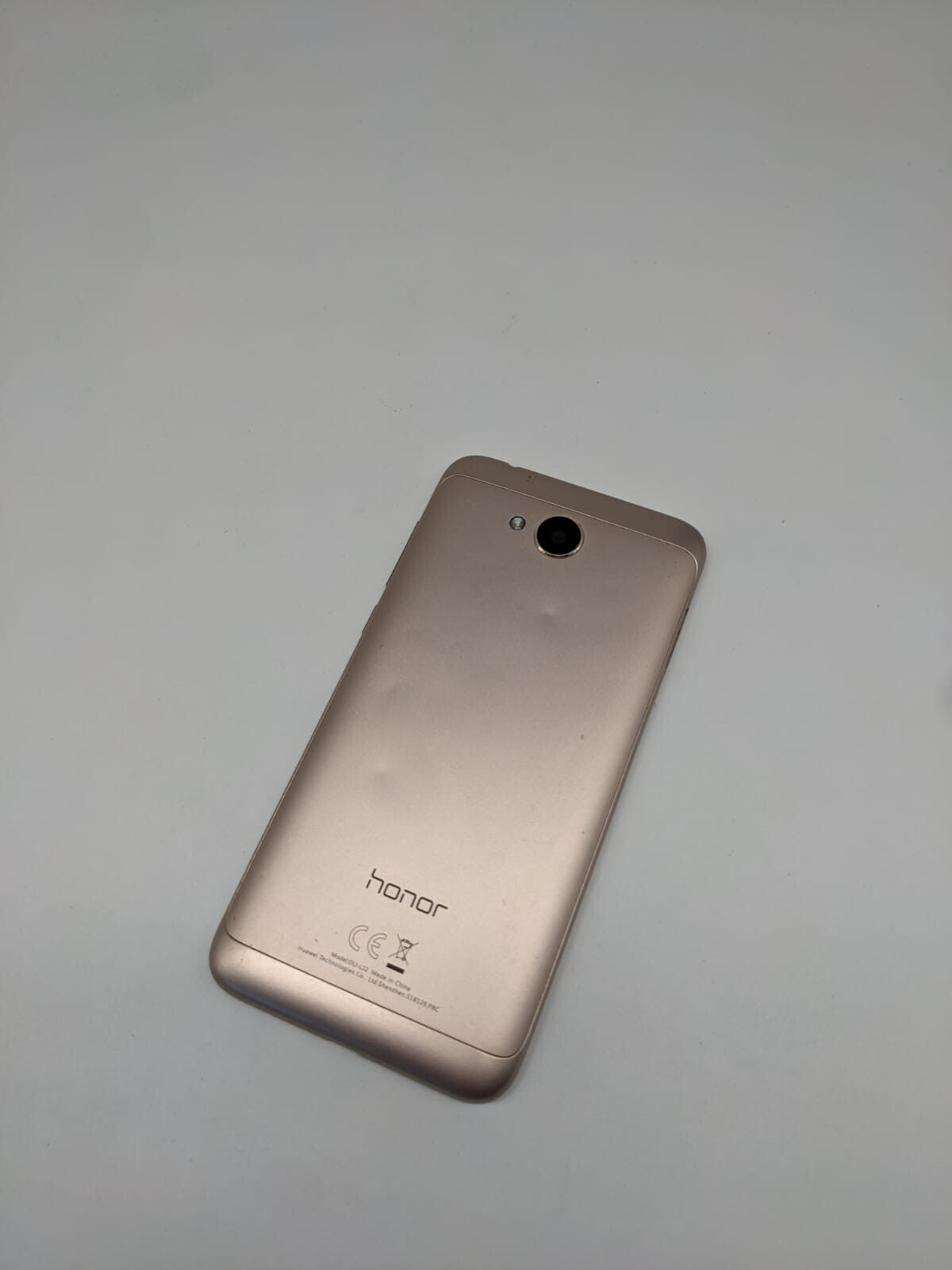 Huawei Honor 6A DLI-L22 Weiß Smartphone Ersatzteile | LÄDT/STARTET NICHT