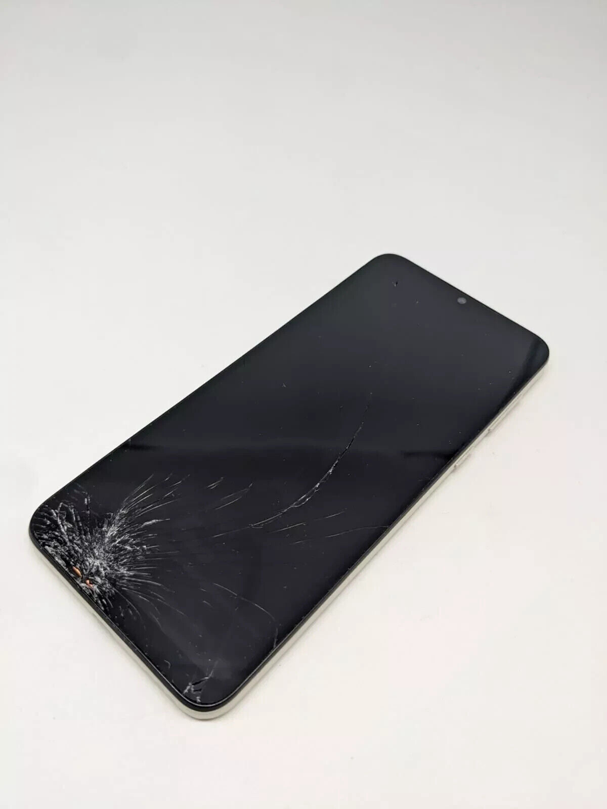 Motorola Moto E13 Bastler Teilespender Ersatzteile | STARTET | DISPLAY DEFEKT