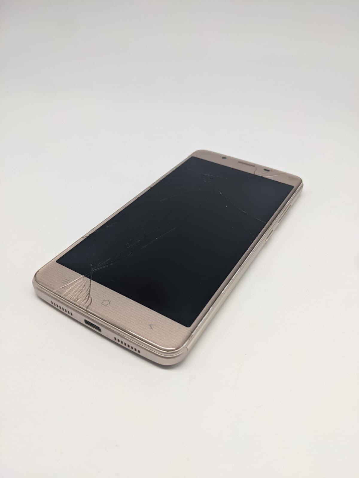 Blackview P2 Gold Smartphone Teilespender Ersatzteile | LÄDT/STARTET NICHT