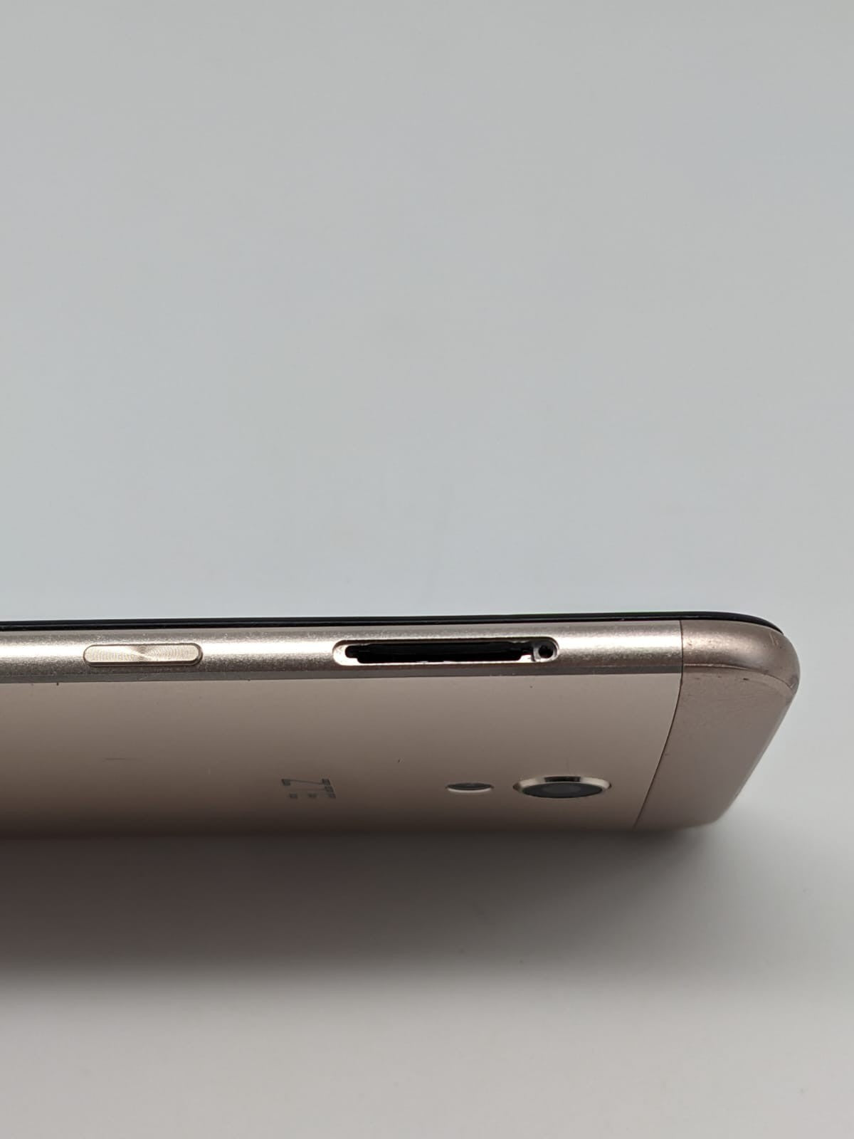 ZTE Blade V7 Silber Smartphone Teilespender | DISPLAYSCHADEN