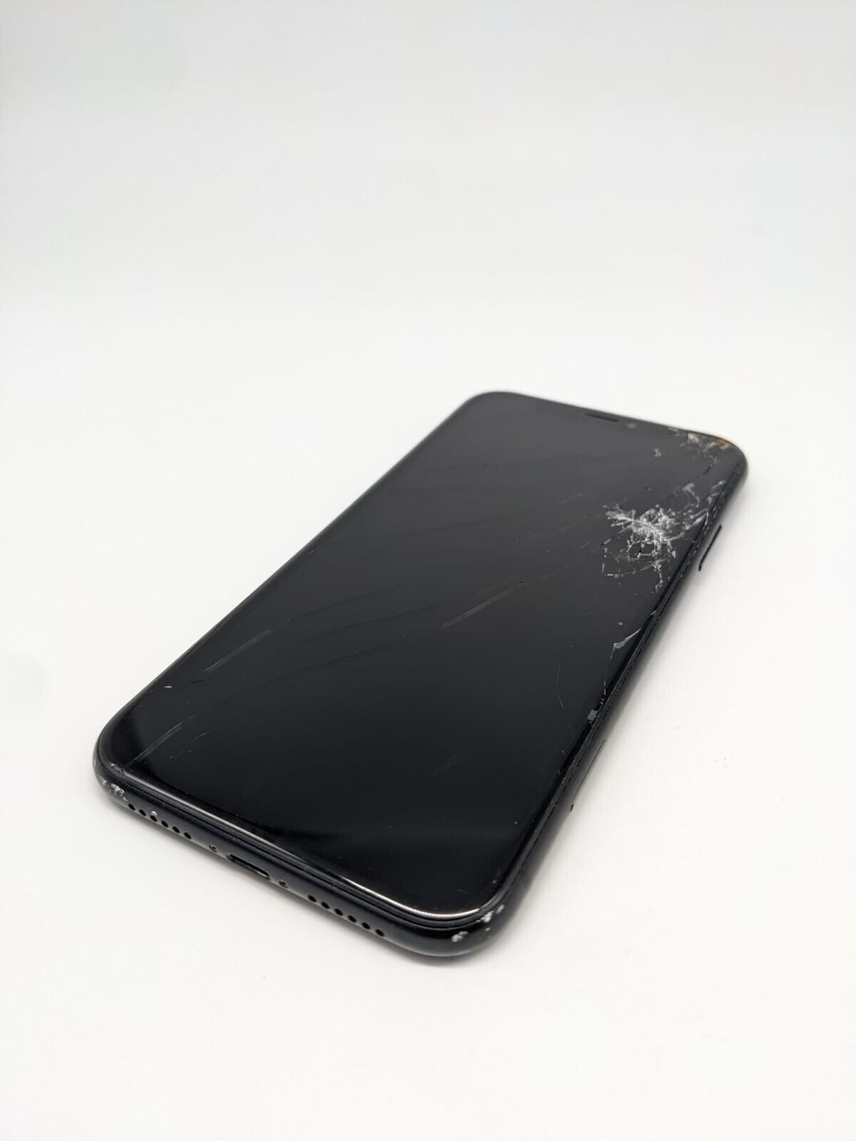 Apple IPhone XR Smartphone Schwarz Teilespender | DEFEKT