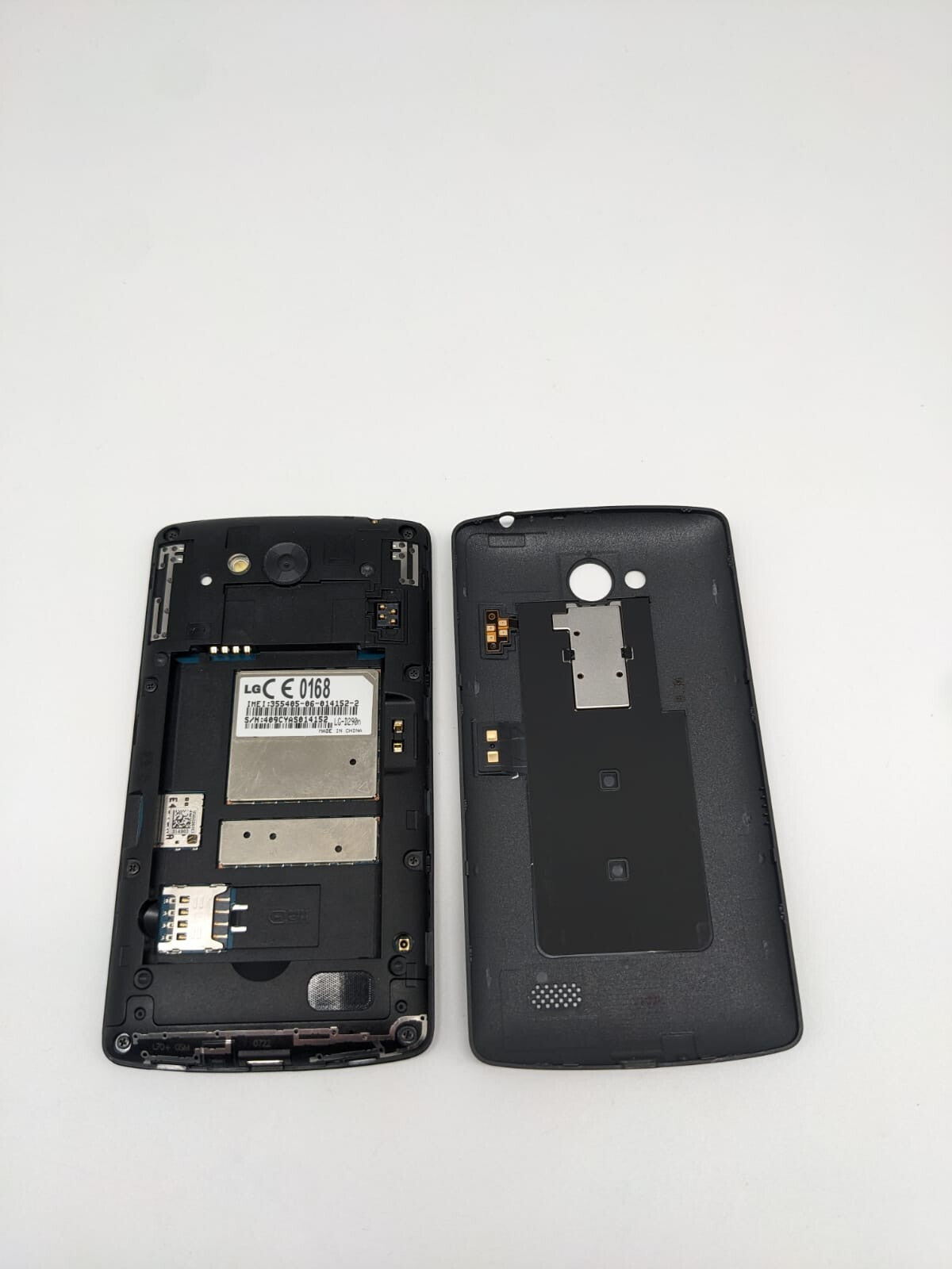 LG -D290n LFino Schwarz Smartphone Teilespender | OHNE AKKU | LÄDT/STARTET NICHT