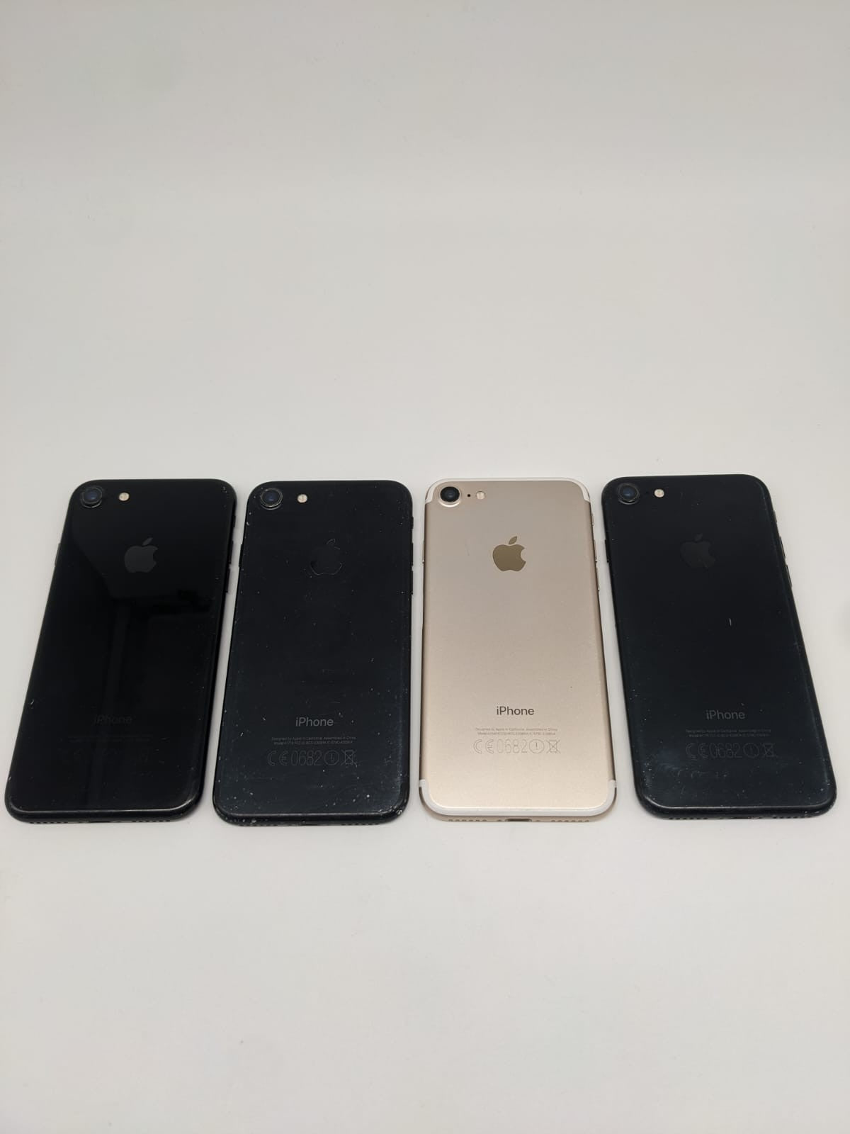 4x Apple iPhone 7 Teilespender Konvolut Sammlung Ersatzteile Bastler | DEFEKT