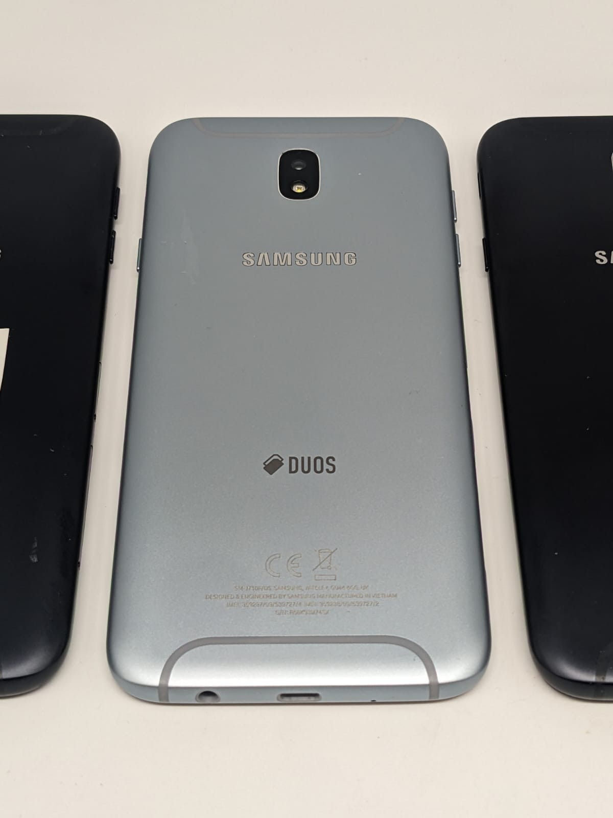 4x Samsung Galaxy J7 16GB SM-J730F/DS Gold | UNGETESTET