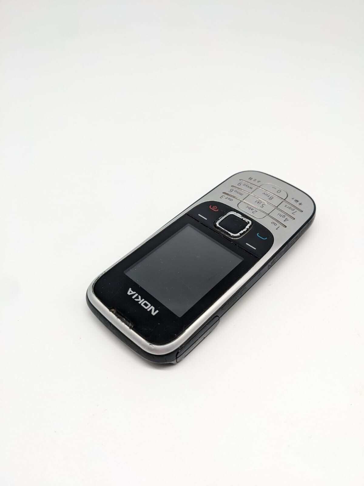 Nokia 2330c-2 RM-512 Schwarz Silber | OHNE AKKU | OHNE SIMLOCK | FUNKTIONIERT