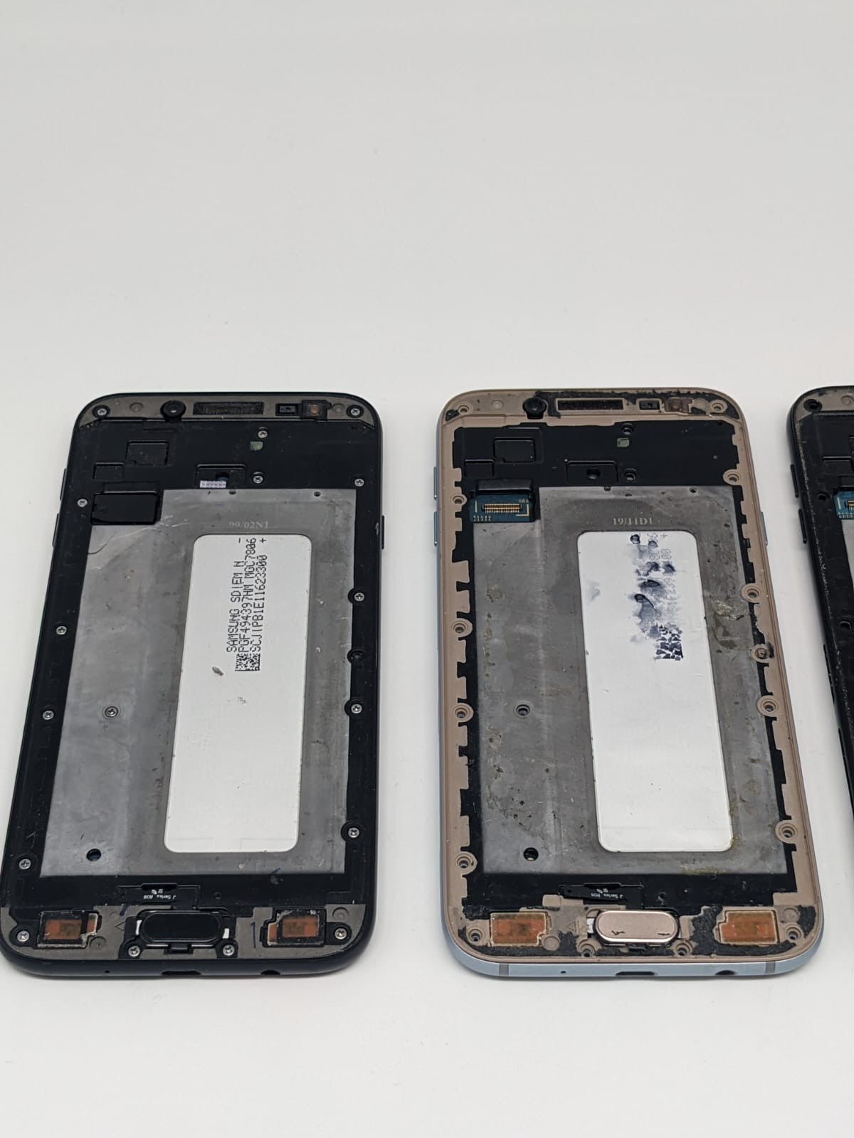 4x Samsung Galaxy J7 16GB SM-J730F/DS Gold | UNGETESTET