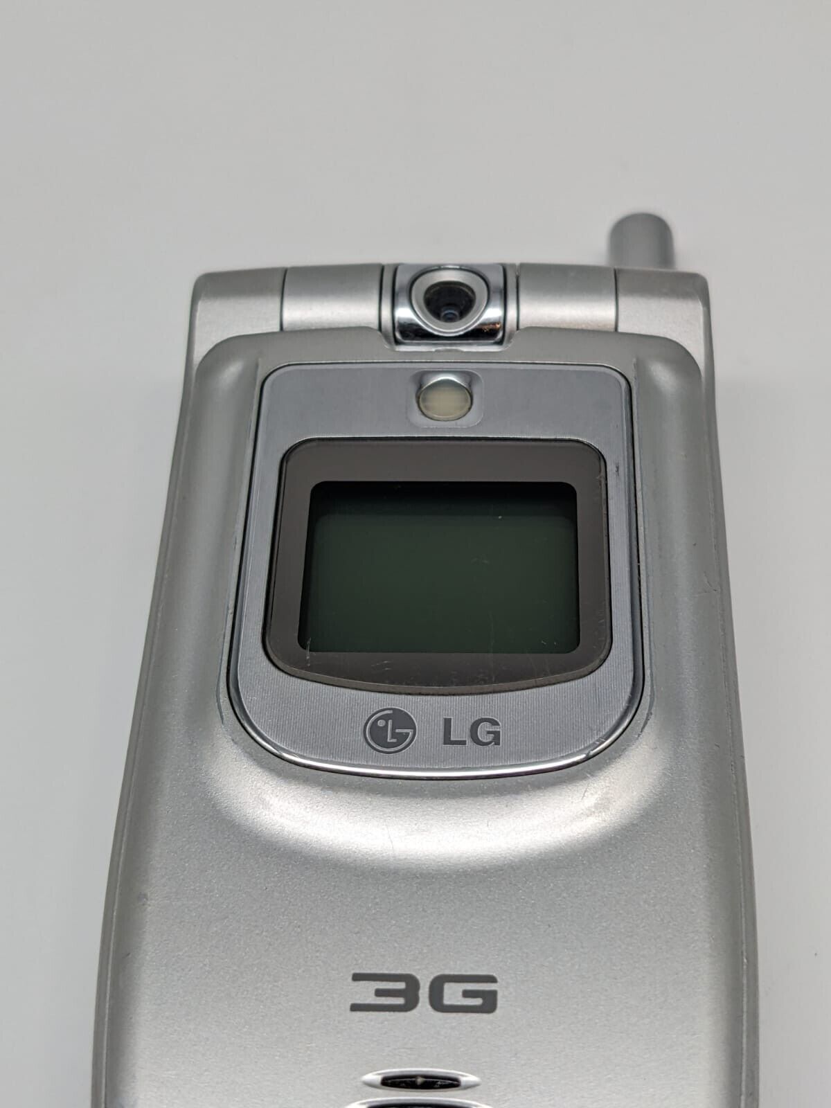 LG U8100 Silber Klapphandy  | OHNE AKKU | UNGETESTET