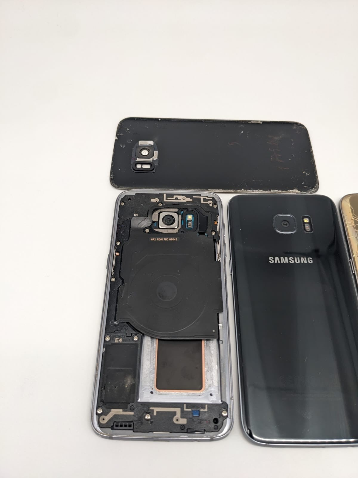 3x Samsung Galaxy S7 Edge SM-G935F Teilespender Ersatzteile | DEFEKT