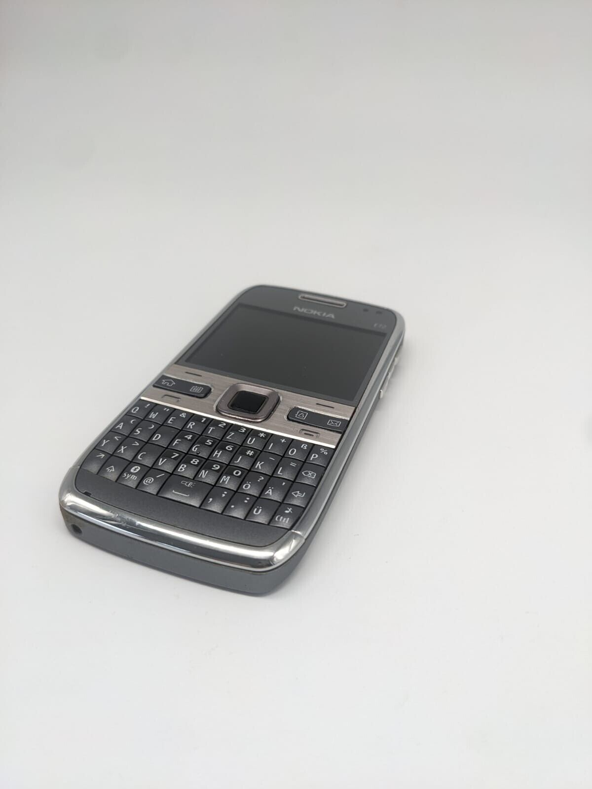 Nokia E72 Silber QWERTZ Teilespender Ersatzteile Bastler | TEILDEFEKT