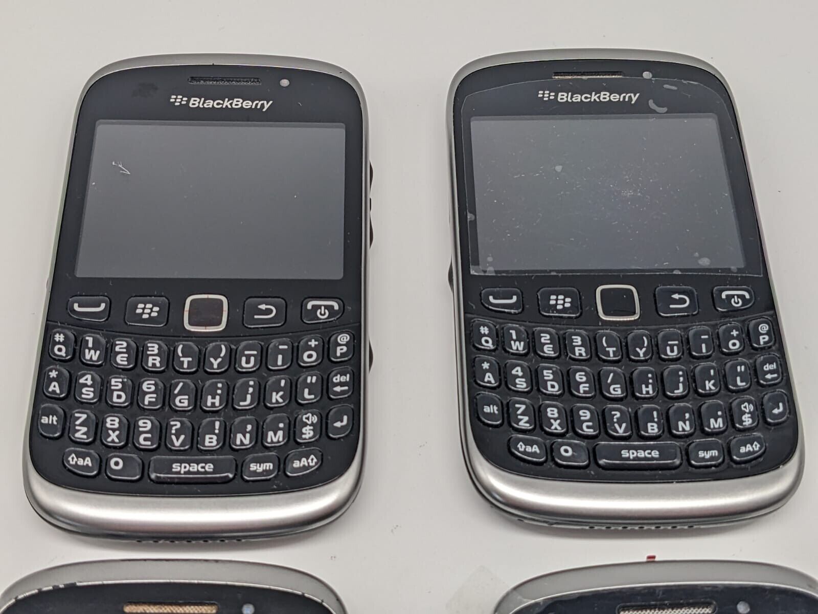 4x Blackberry Curve 9320 QWERTY Schwarz | OHNE AKKU | UNGETESTET