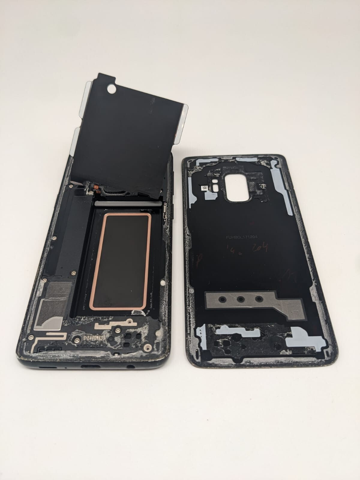Samsung Galaxy S9 64GB Schwarz SM-G960F 64GB | OHNE AKKU | UNGETESTET