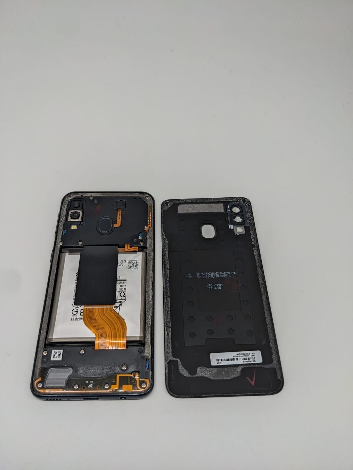 Samsung Galaxy A40 SM-A405FN/DS Smartphone | LÄDT/STARTET NICHT
