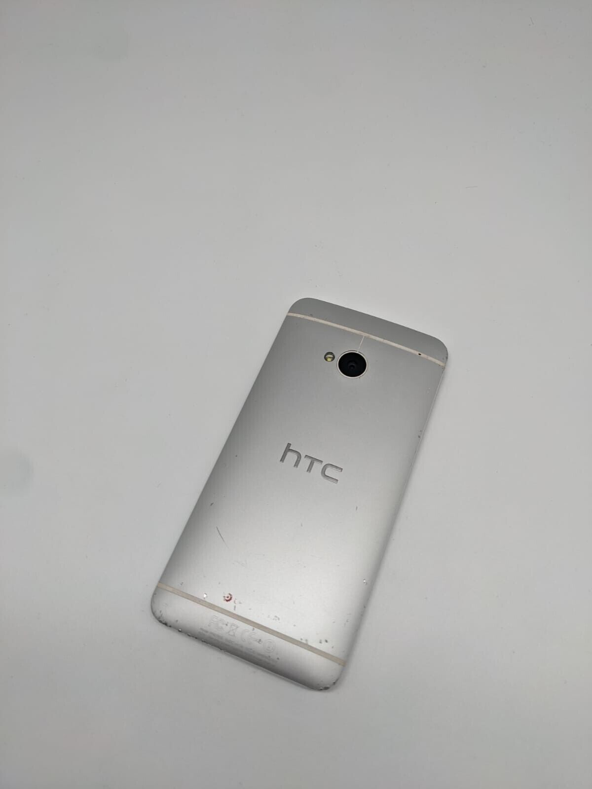 HTC ONE M7 PN07100  Silber | KAMERA DEFEKT