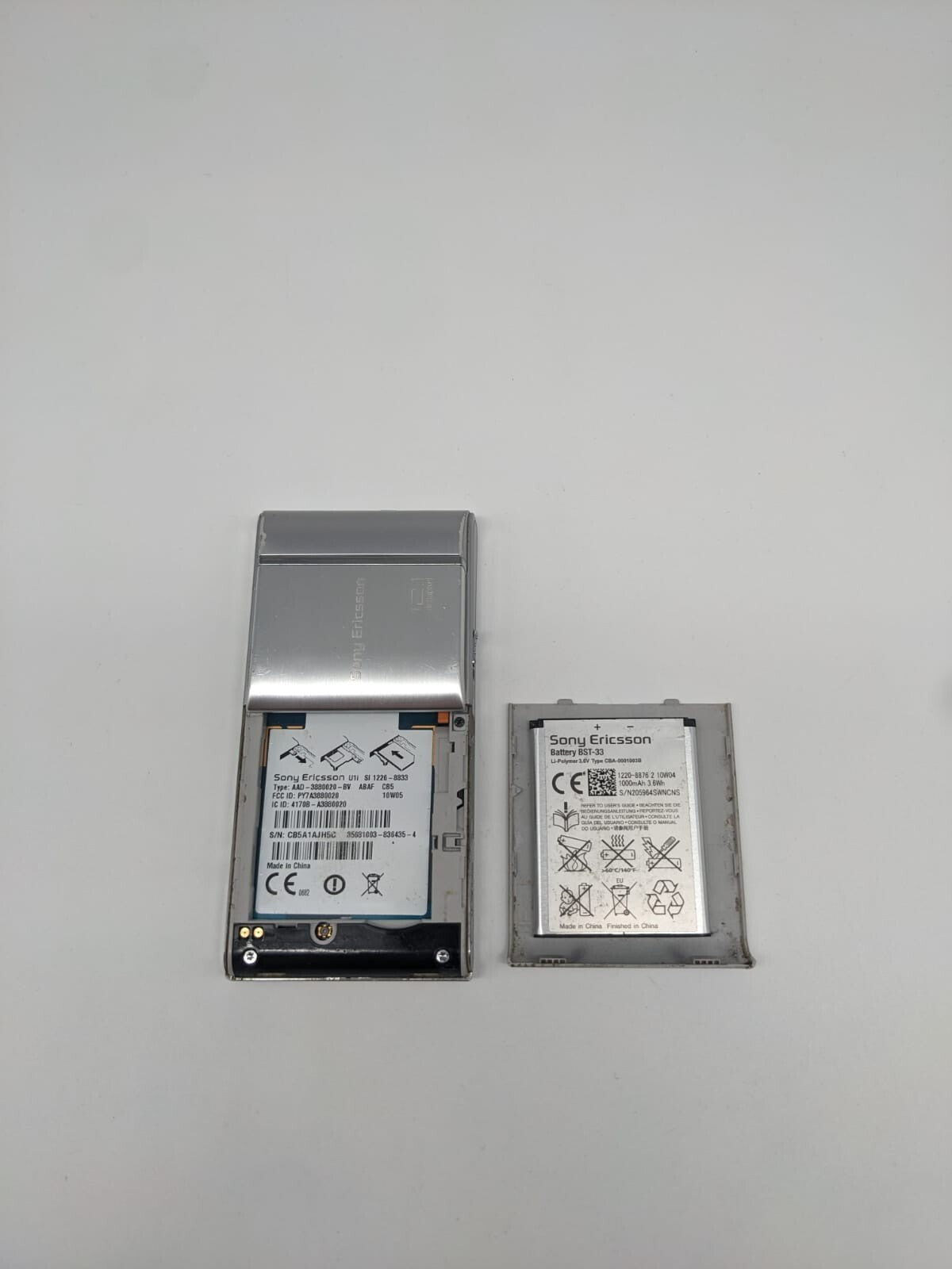 Sony Ericsson Satio U1i Smartphone Silber | OHNE SIMLOCK