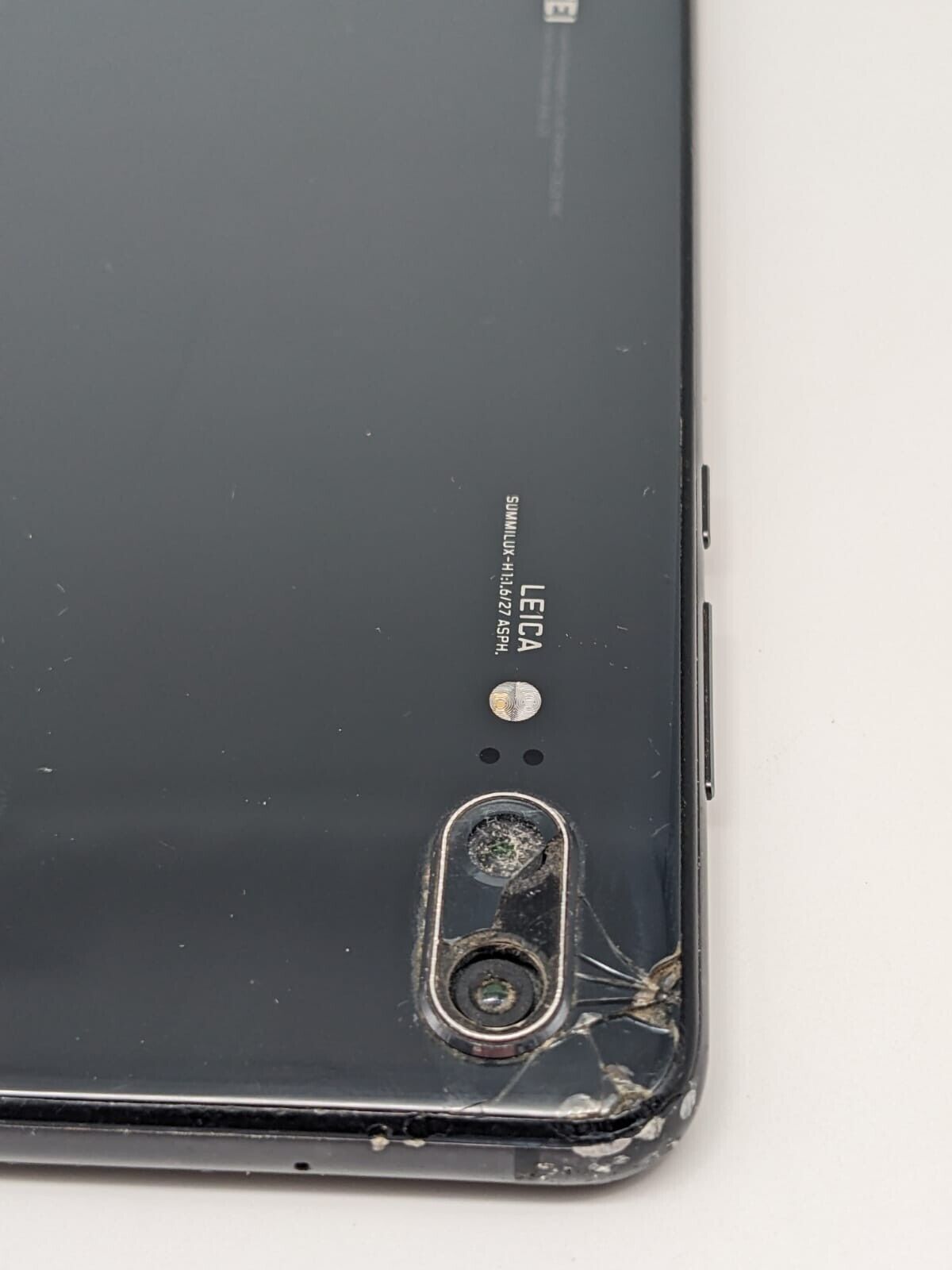 Huawei P20 EML-L29 Schwarz 128GB Dual-Sim | OHNE SIMLOCK
