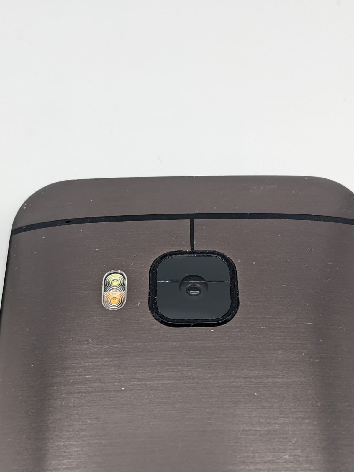2x HTC One M9 Silber Smartphone Teilespender Ersatzteile | LÄDT/STARTET NICHT