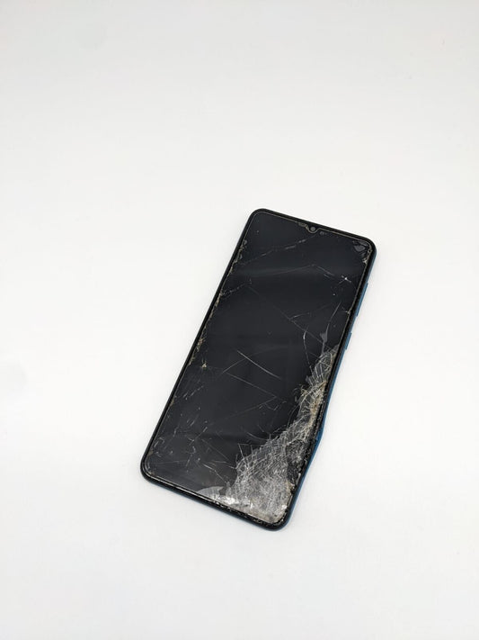 Samsung Galaxy A02 SM-A022F Dual Sim Blau Teilespender | LÄDT/STARTET NICHT