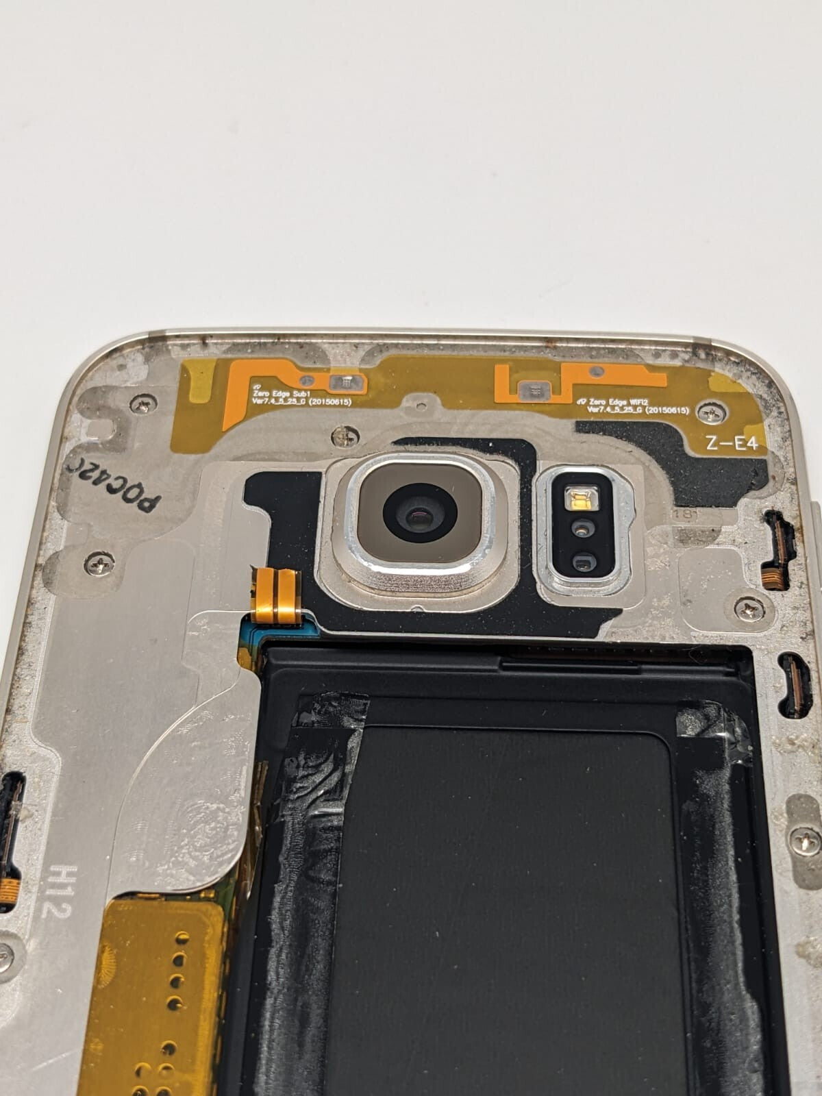 Samsung Galaxy S6 Edge Gold SM-G925F | OHNE AKKU | UNGETESTET