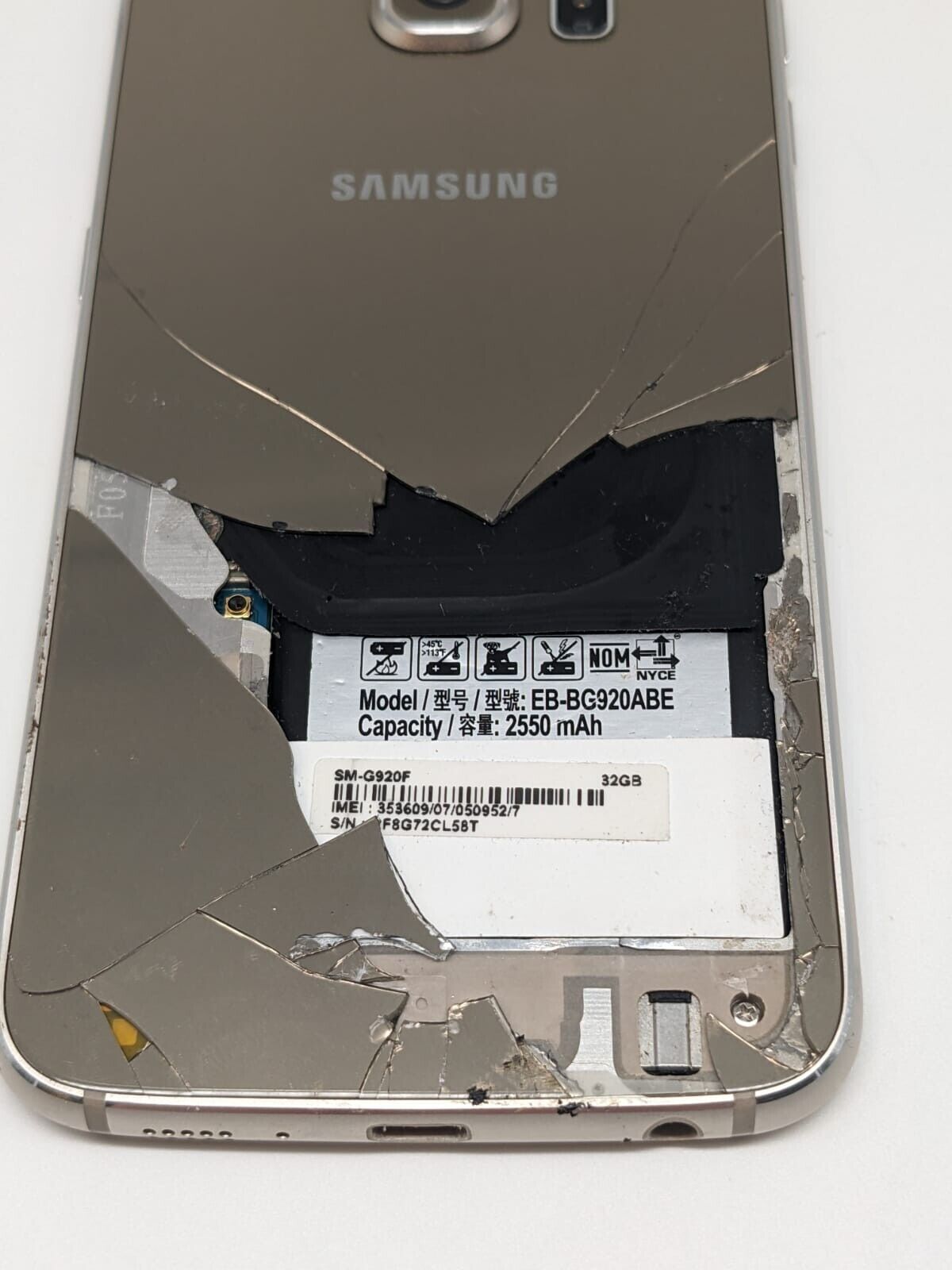 Samsung  Galaxy S6 SM-G920F Gold Smartphone Ersatzteile Bastler | DISPLAY DEFEKT