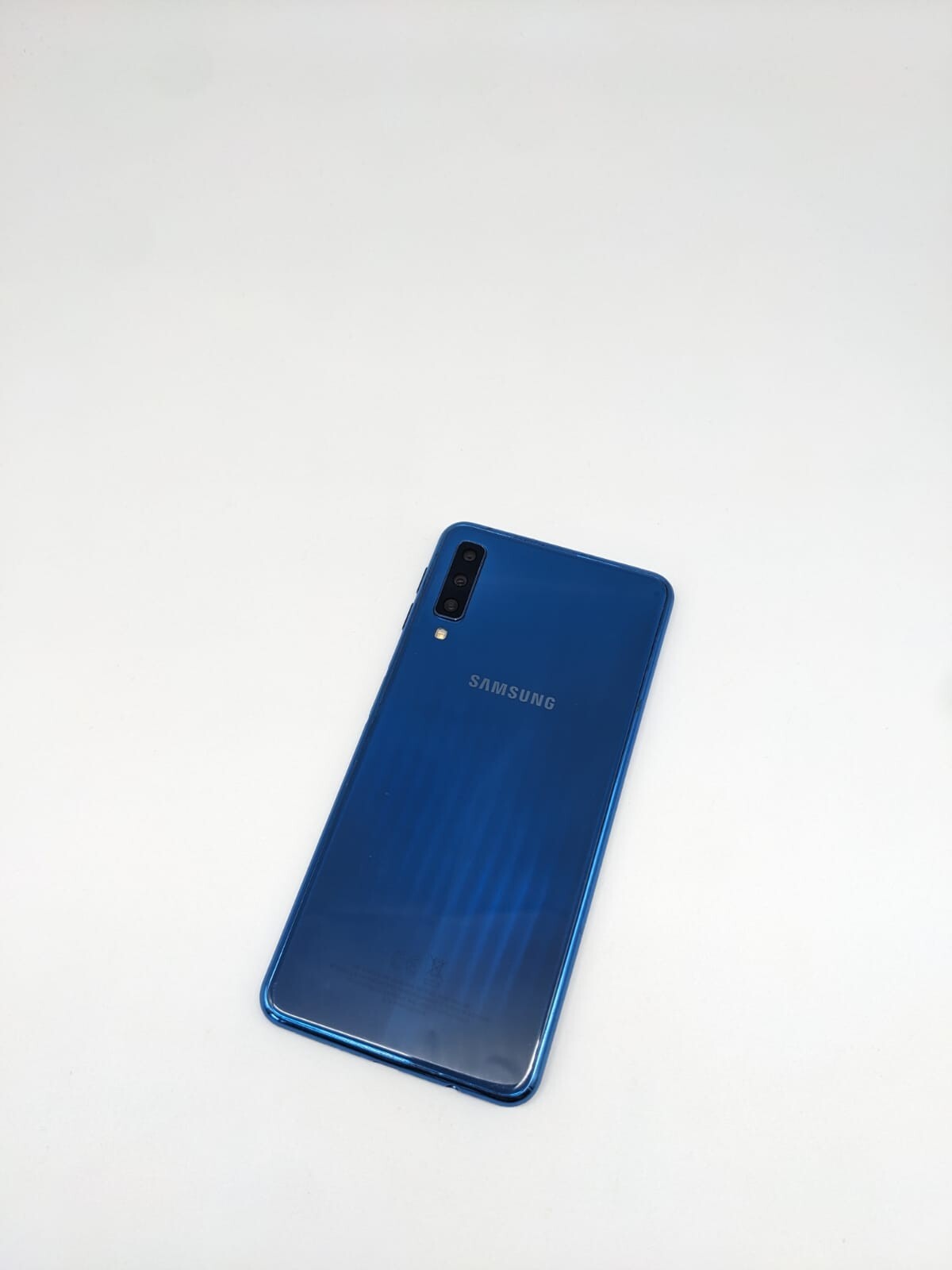 Samsung Galaxy A7 2018 SM-A750FN/DS Teilespender | LÄDT/STARTET NICHT