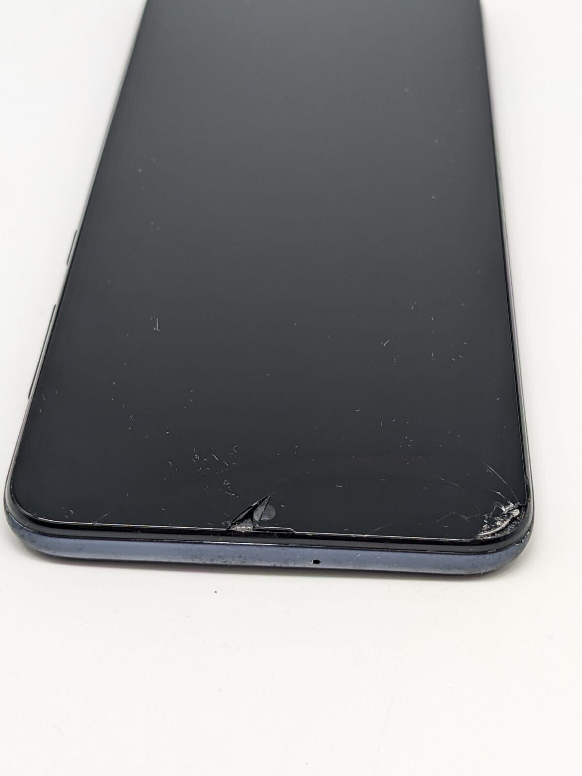Samsung Galaxy A70 SM-A705FN/DS 128GB Smartphone Schwarz | LÄDT/STARTET NICHT