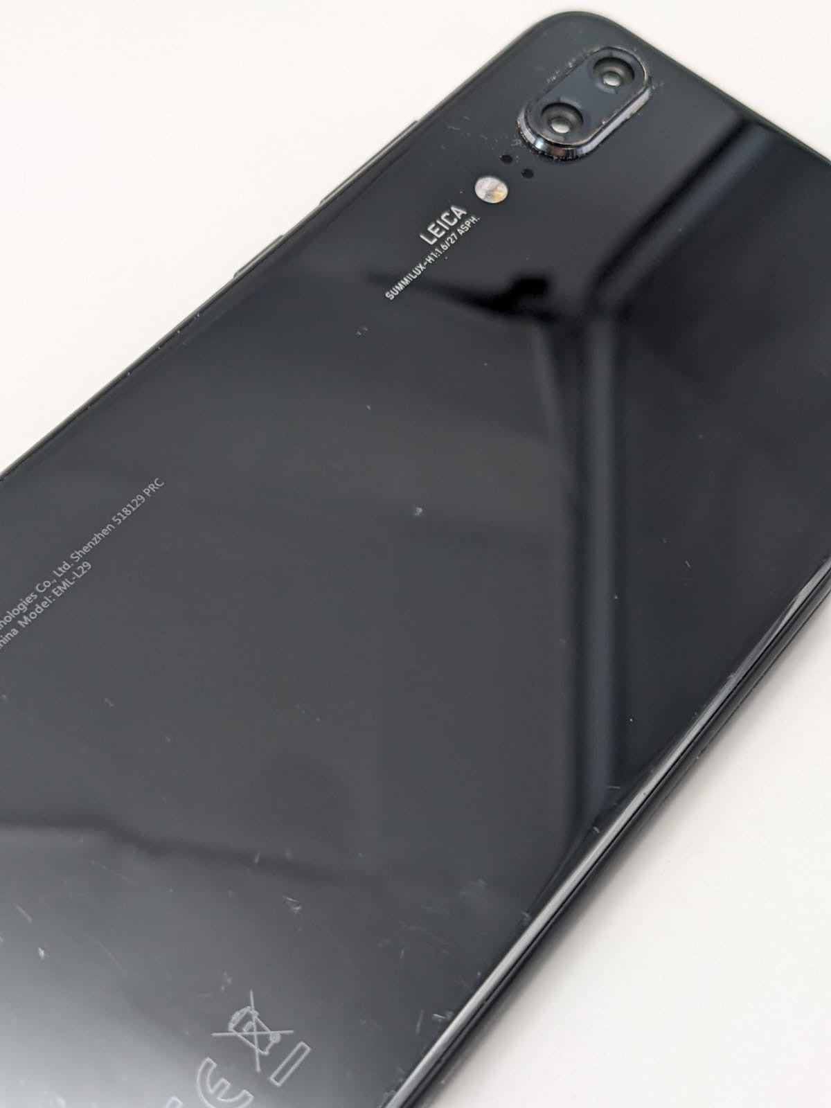Huawei P20 Smartphone Schwarz Teilespender Ersatzteile | LÄDT/STARTET NICHT
