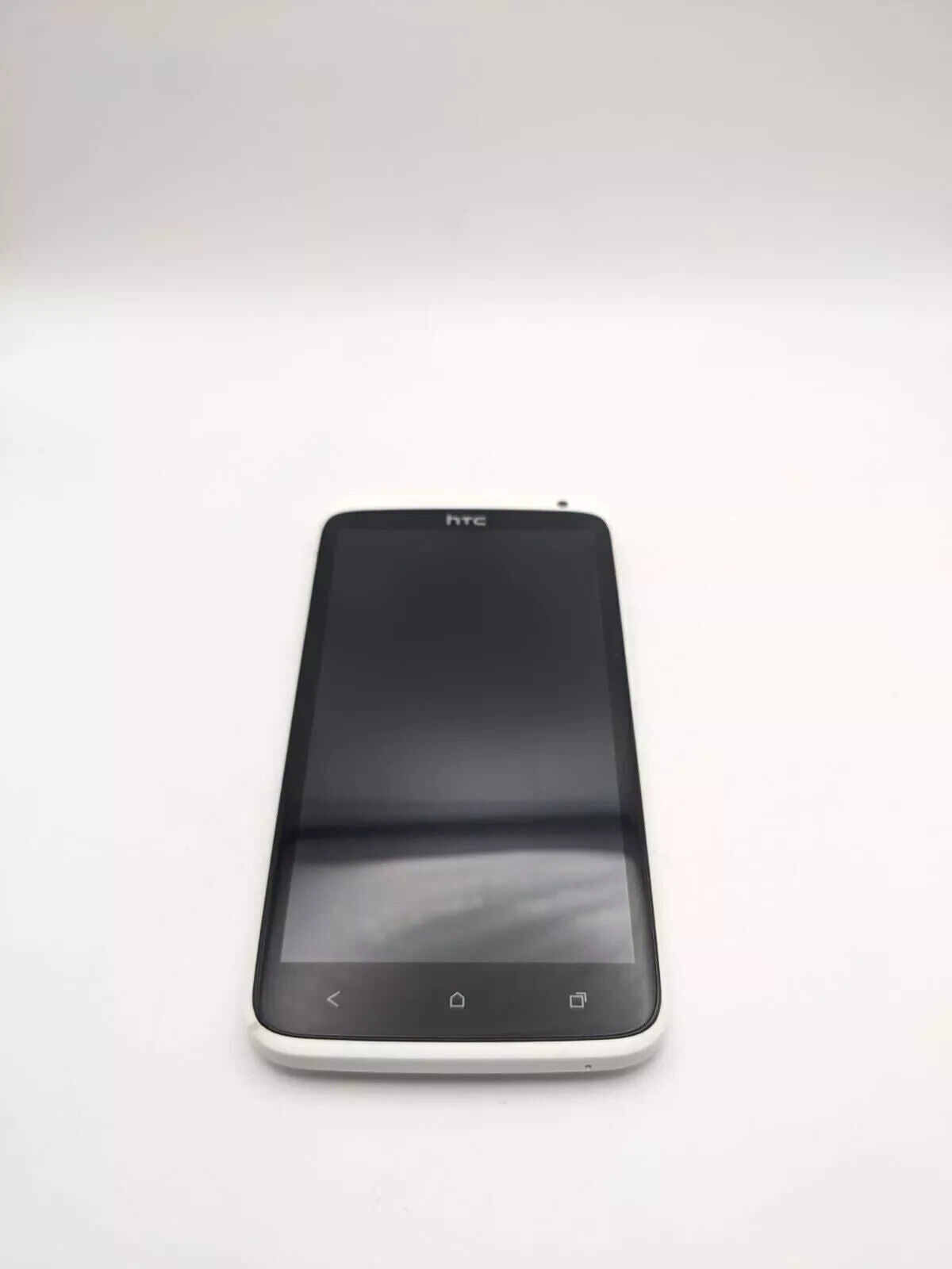 HTC ONE X PJ46100 Beats Audio Weiß | LÄDT/STARTET NICHT