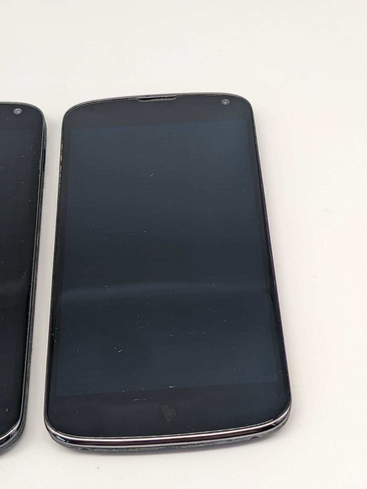 3x LG Google Nexus 4 E960 Schwarz Teilespender Ersatzteile | LÄDT/STARTET NICHT