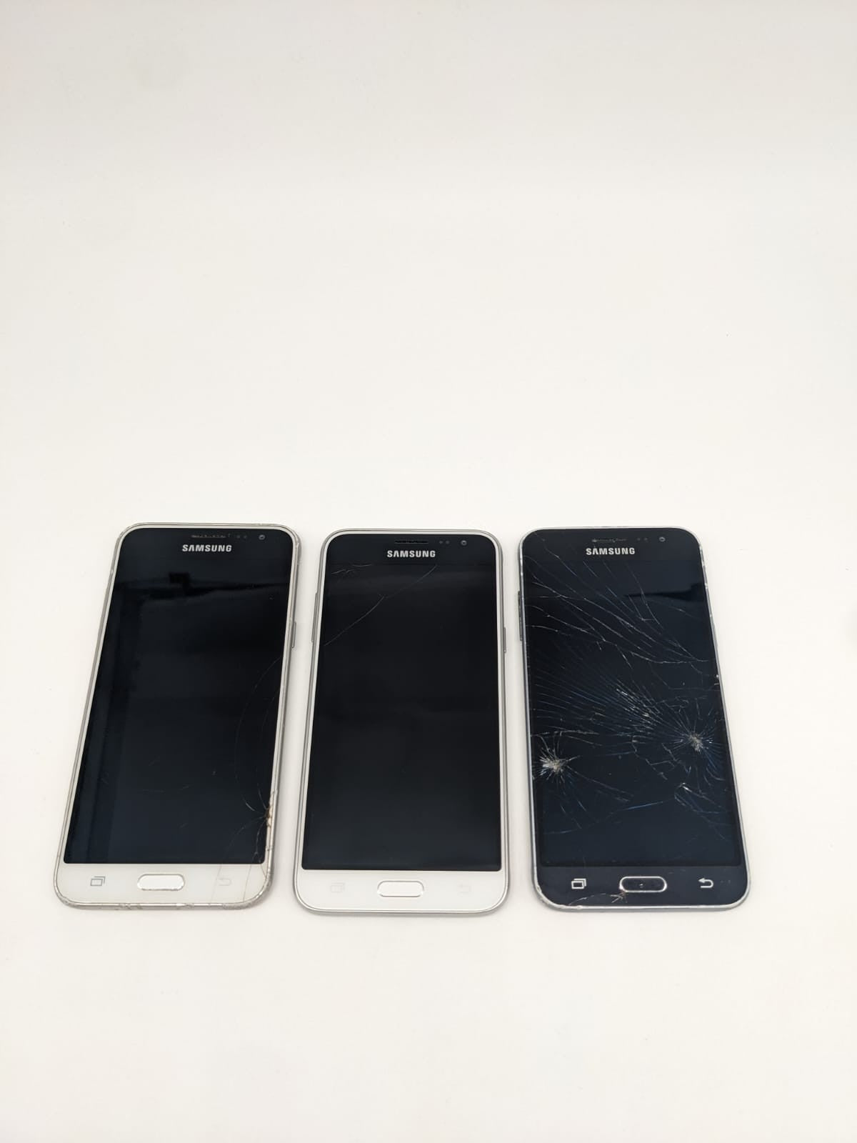 3x Samsung Galaxy J3 2016 Smartphone Teilespender Ersatzteile