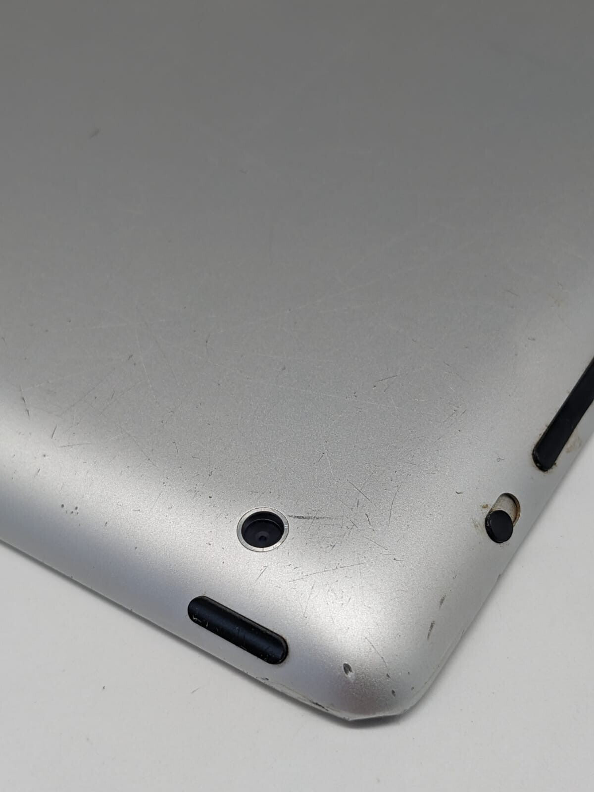 Apple iPad 2 A1395 16GB IOS Silber Tablet | TEILESPENDER